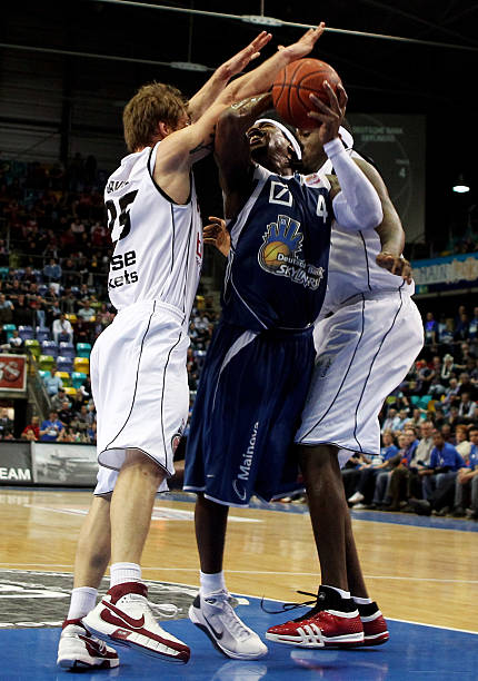 会上首次亮 会上首次亮