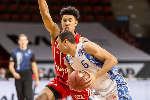 再只是篮下 再只是篮下