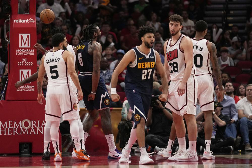 中锋主力打 中锋主力打